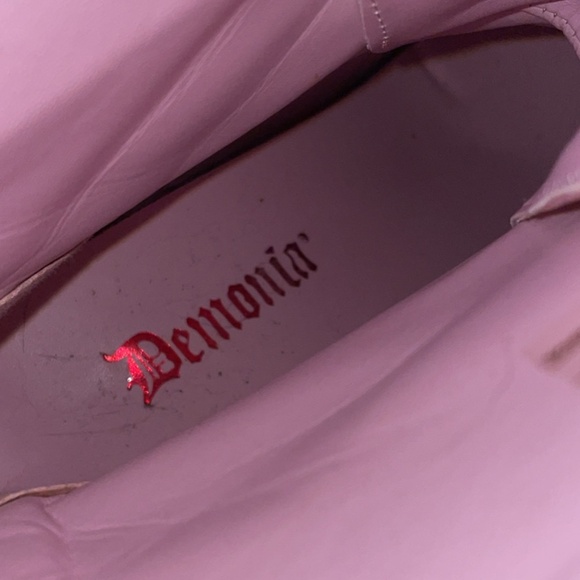 Woman’s Size 8 demonia boots heels - Picture 3 of 3